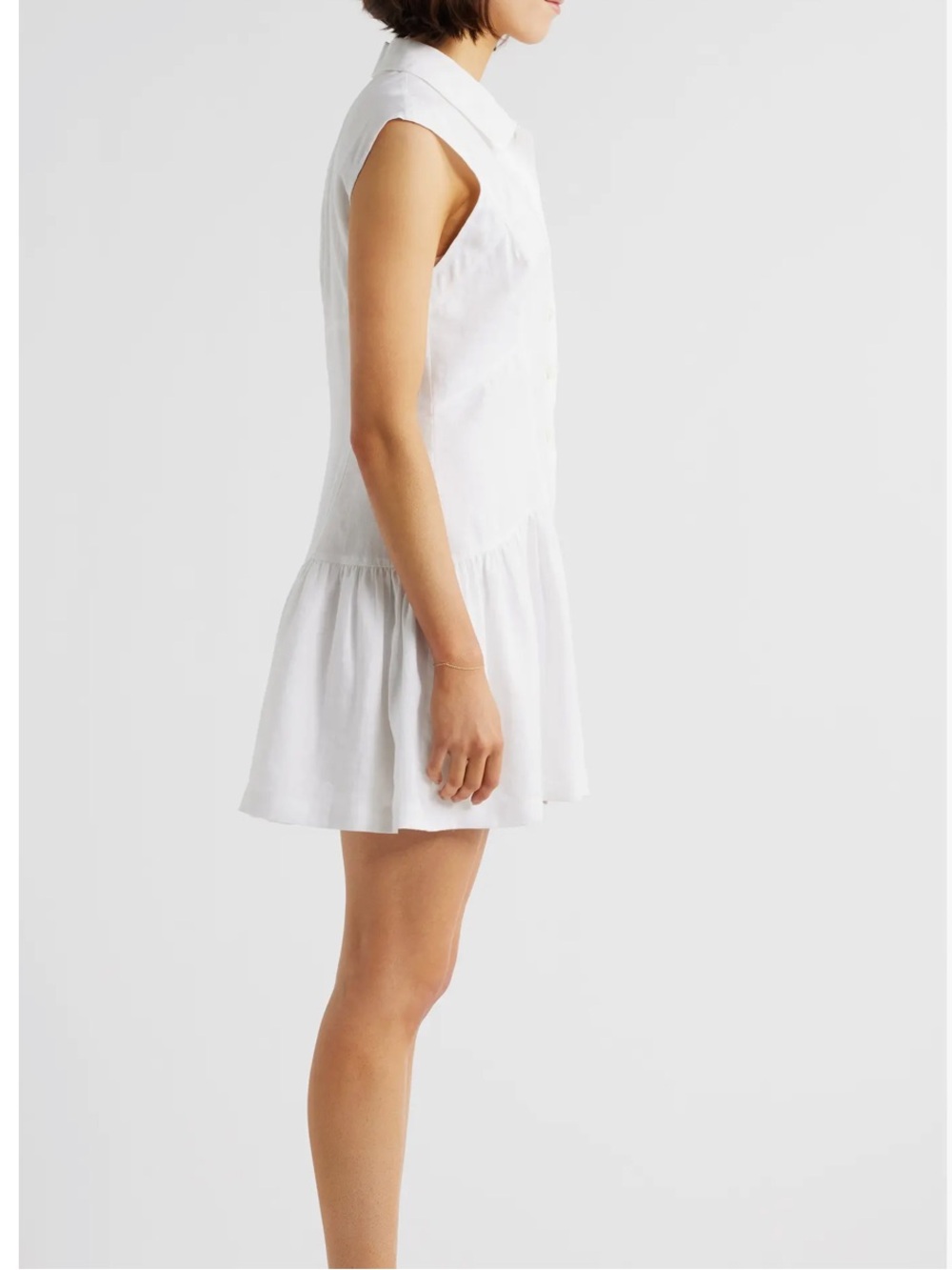 FRAME The Day Drop Waist Linen Dress
F4 - Picture 3 of 10
